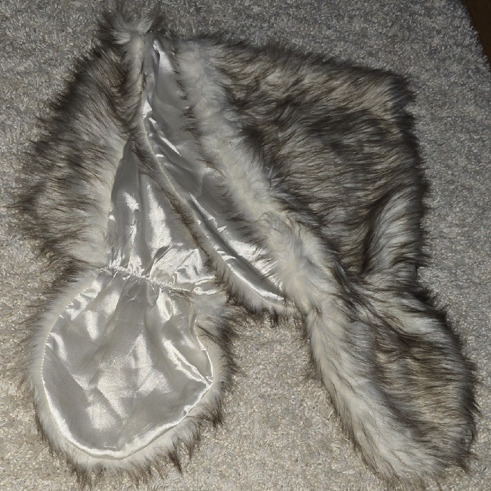 Faux Fur Wrap/Shall